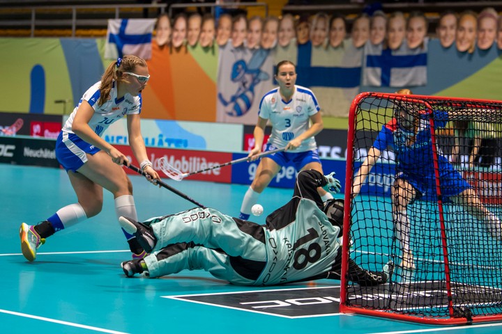 MS vo florbale žien: Slovensko - Fínsko 6:8. Favoritky sme však poriadne potrápili